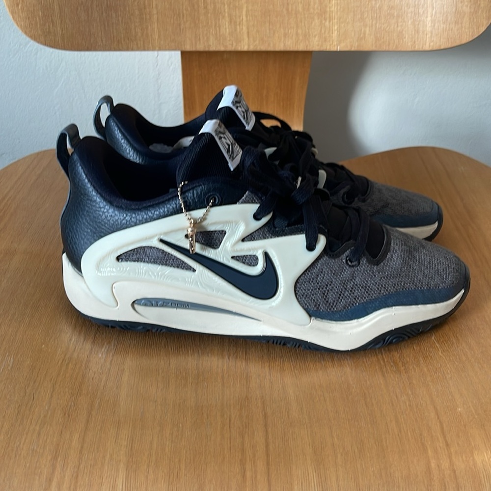 NIKE KD15: 50 YEARS OF HIP-HOP — BRAND NEW - Picture 3 of 9